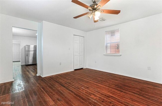 Building Photo - 2 br, 1 bath House - 1720 Mandeville St