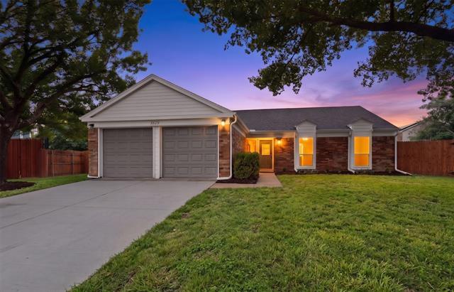 Foto del edificio - 5329 Baker Ct