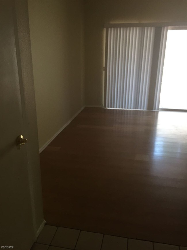 Building Photo - 862 California Privado