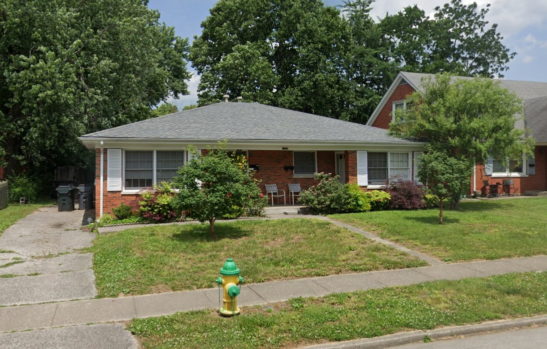 Primary Photo - 2207 Winterberry Dr