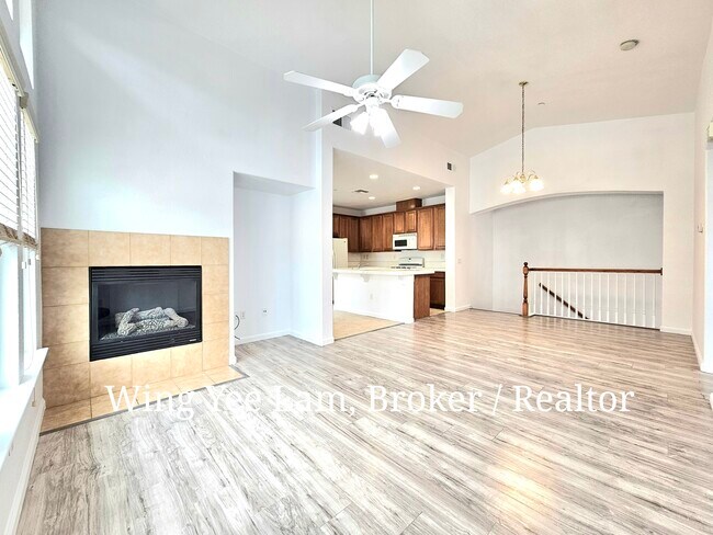 Building Photo - 901 Ferry Cir