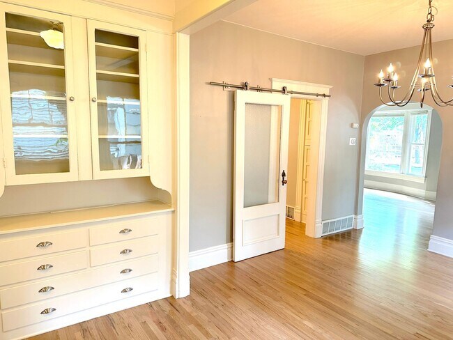 Building Photo - Beautiful 4- Bedroom North End Home
