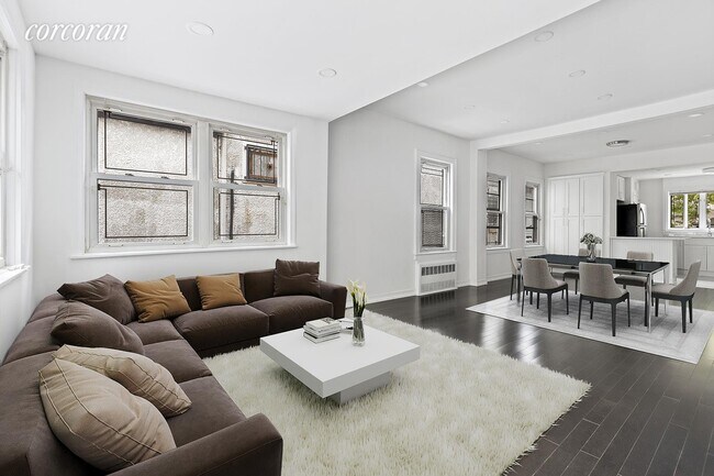 Foto del edificio - 928 E 26th St