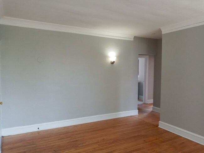 Foto del edificio - 8000 S Champlain Ave