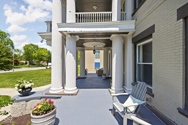 Foto del edificio - 3447 N Washington Blvd