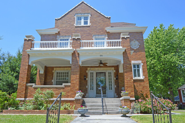 Building Photo - 106 N Pennsylvania St