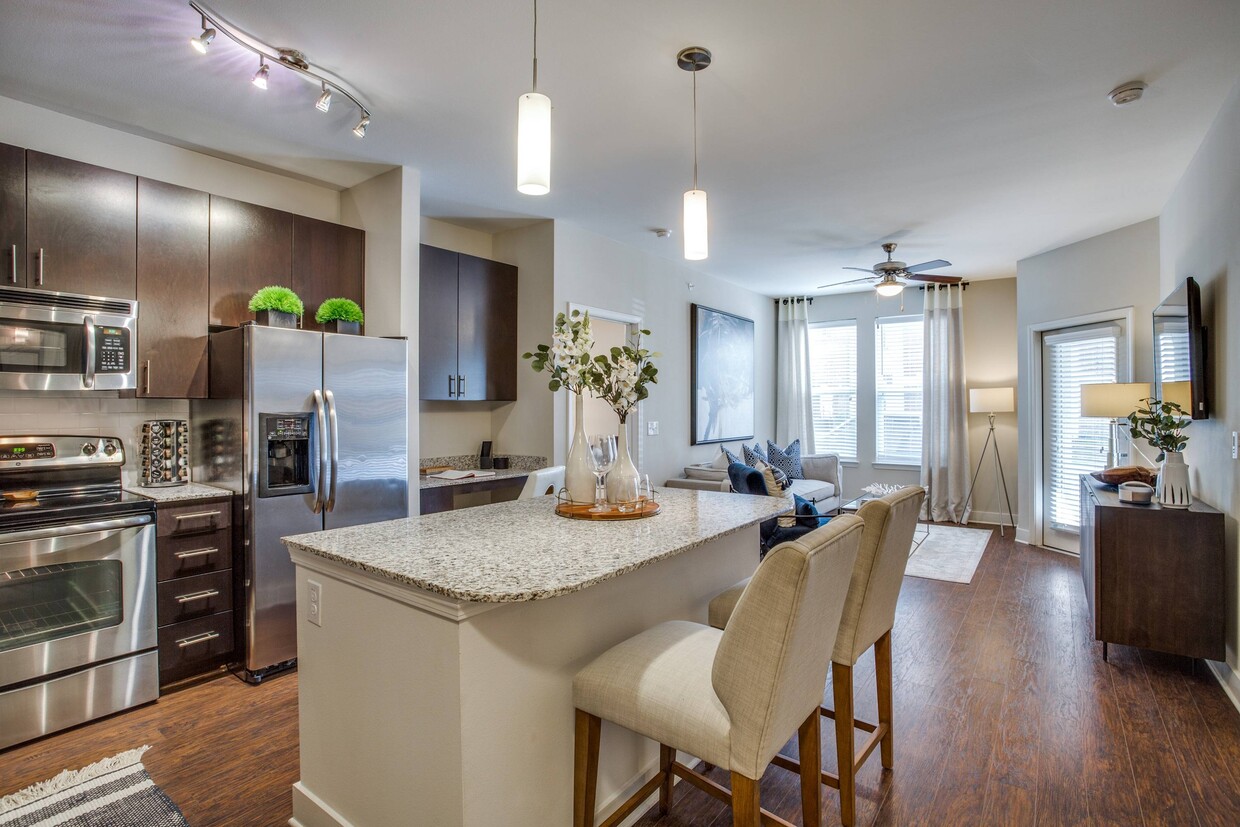 Apartamentos de una, dos y tres habitaciones en Flower Mound, TX - Park Central at Flower Mound