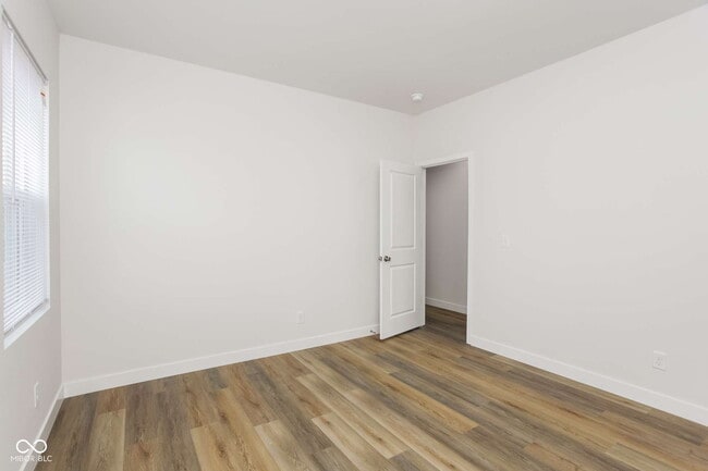 Building Photo - 43 N Randolph St