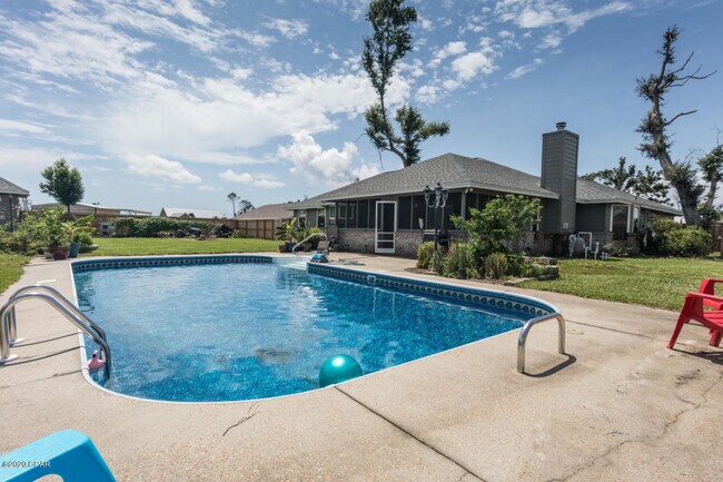 Foto del edificio - 538 Blue Heron Dr