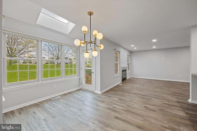 Building Photo - 129 Gleneagles Dr
