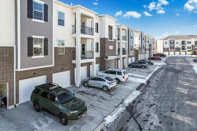 Building Photo - 13128 Keegan Dr