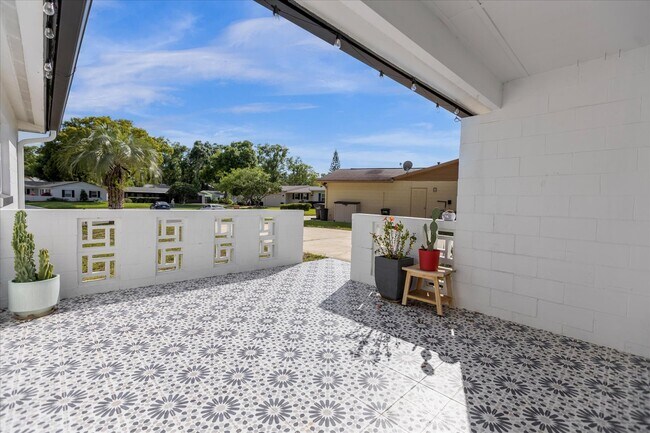 Foto del edificio - 641 Sherwood Dr