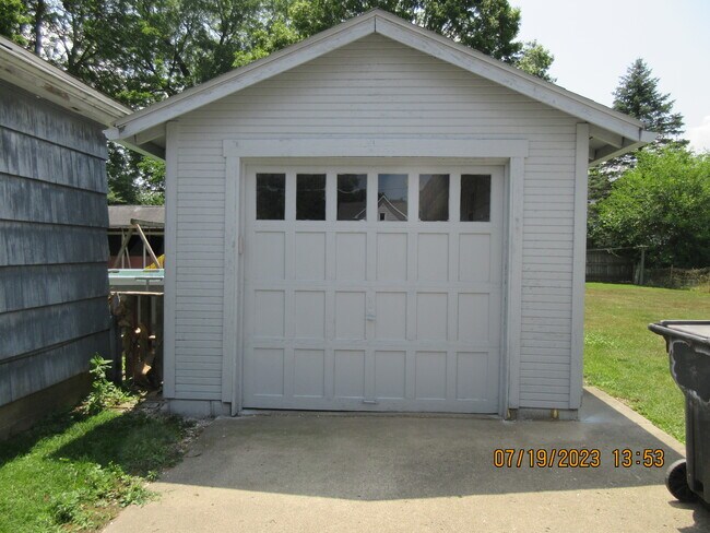 Foto del edificio - 1019 W 7th St