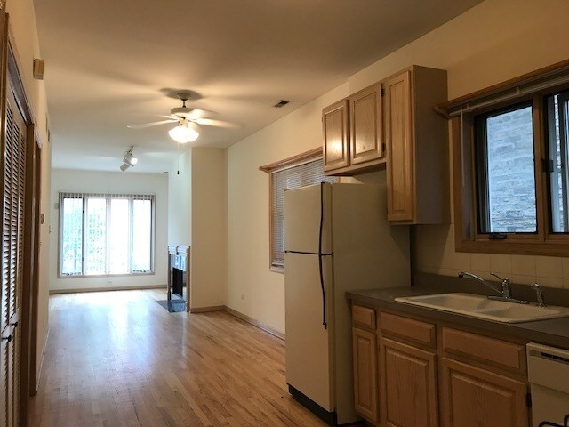 Foto del edificio - 1442 W Chestnut St