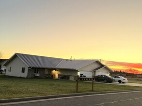 Building Photo - 503 W Prospect St