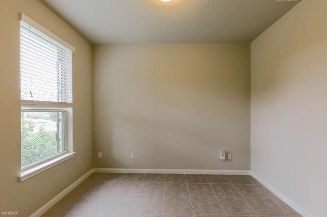 Building Photo - 3 br, 2 bath House - 5762 Porano Cir