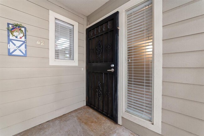 Building Photo - 5005 Georgi Ln