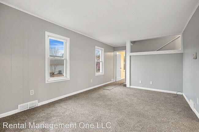 Building Photo - 3 br, 1 bath House - 35535 Palmer Rd.