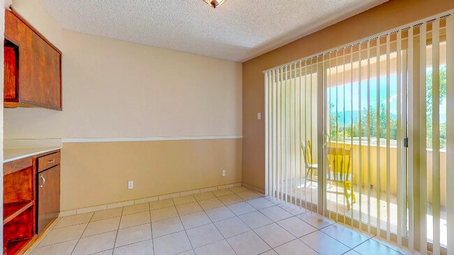 Building Photo - 4711 Country Club Ln NW