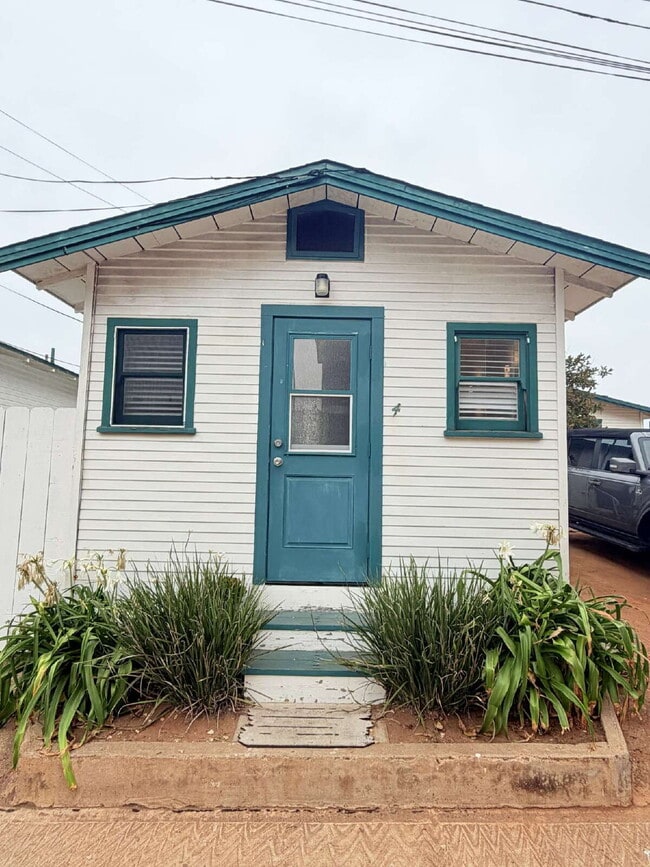 Building Photo - !!! OPEN HOUSE !!! - Sunday 3/29 - 12:00pm to 4:00pm