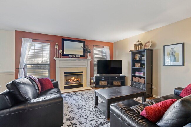 Foto del edificio - 23900 McMullin Cir