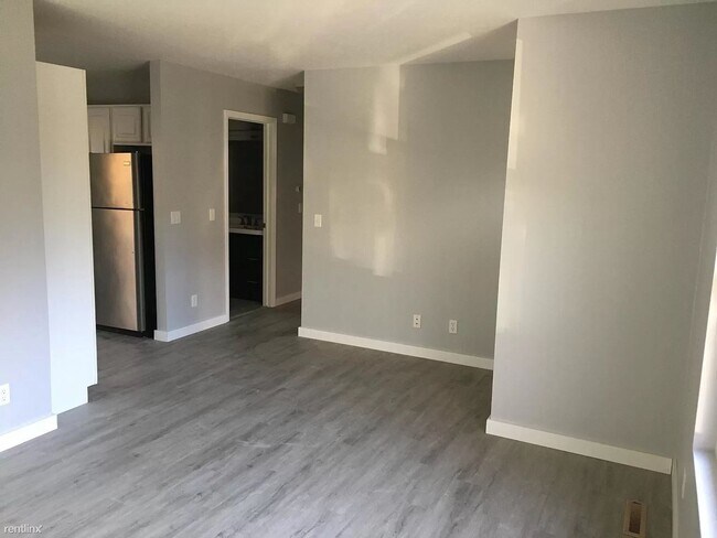 Foto del edificio - 2 br, 1 bath House - 3946 Automobile Rd