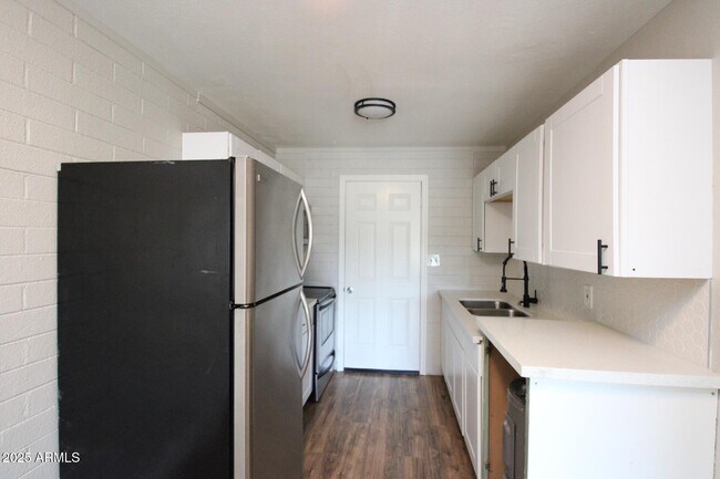 Foto del edificio - 6044 N 21st Ave