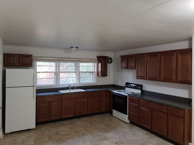 Foto del edificio - 2 Bedroom 1 Bath for rent $950.00