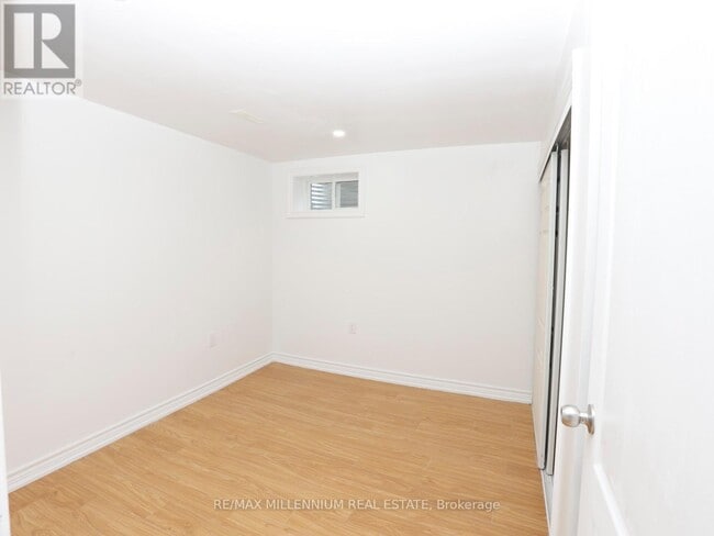 Building Photo - 6482 Chaumont Crescent