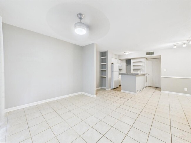 Building Photo - 3018 S 1st St