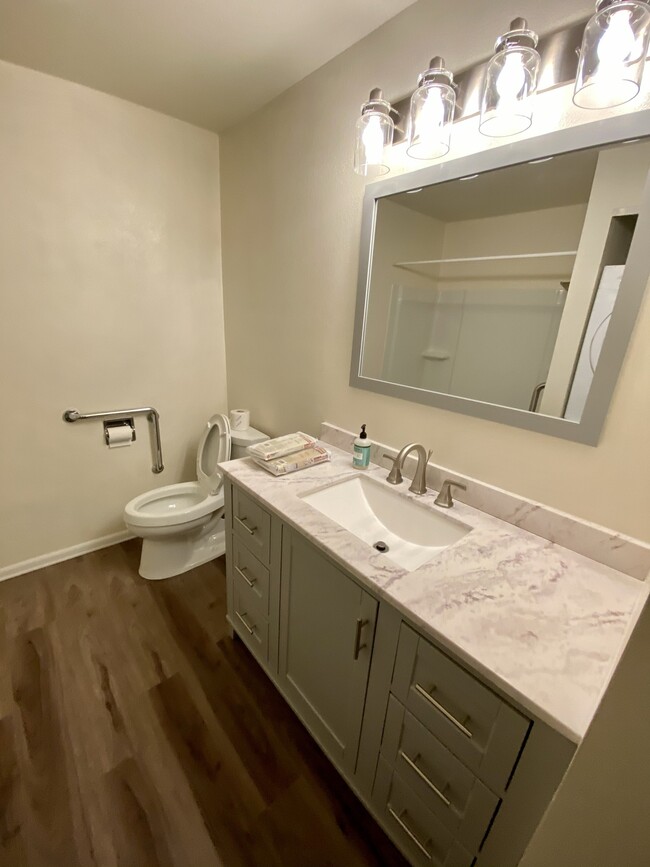 Brand new bath - 1010 Perry Ave