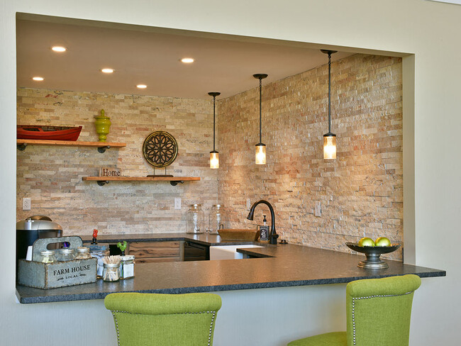 Clubhouse Kitchen - Stone Ridge Apartments