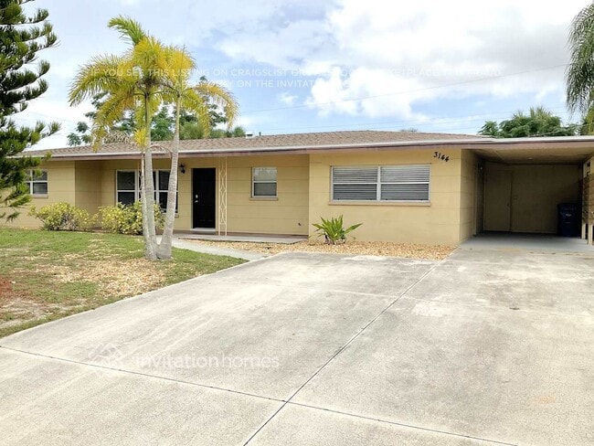 Building Photo - 3144 Bougainvillea St