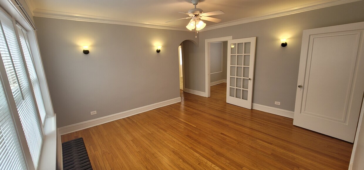 Living Room - 444 Desplaines Ave