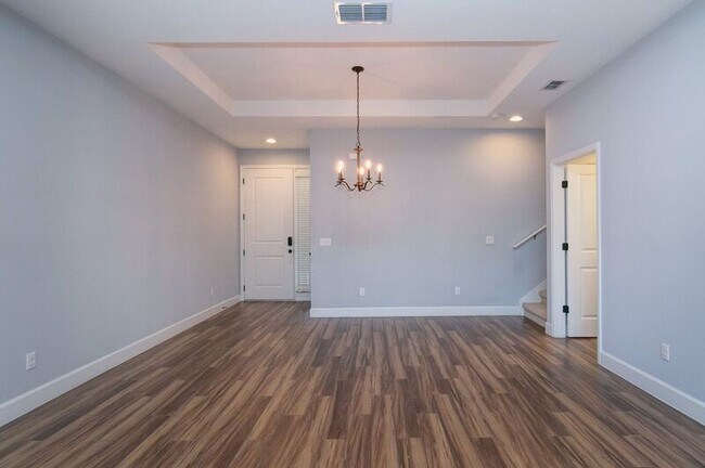 Building Photo - 586 Lake Wildmere Cove
