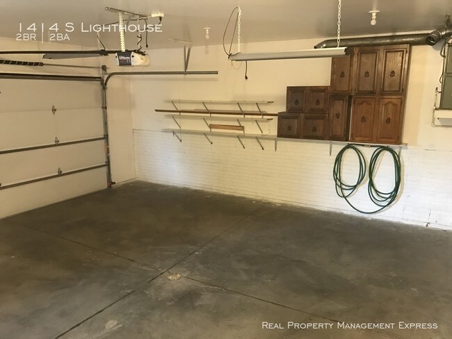 Building Photo - 1414 Lighthouse Pl