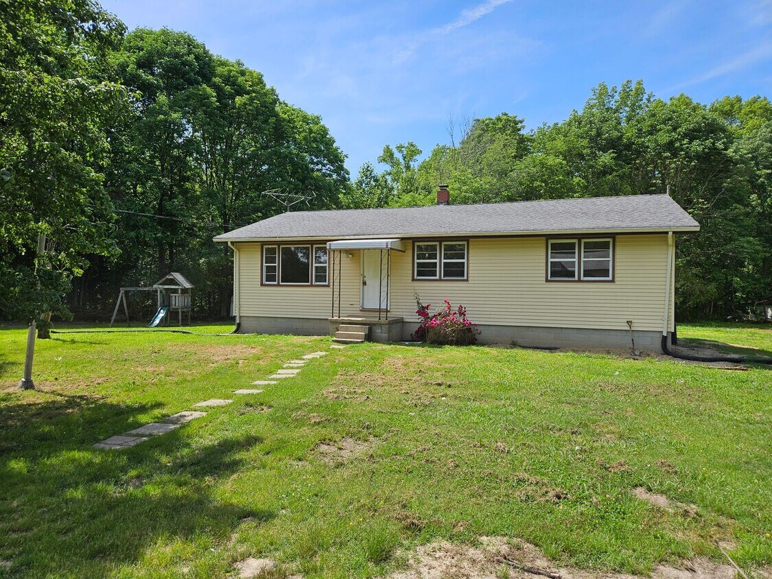 Primary Photo - Prince George 4BR/2BA Home, Available Imme...