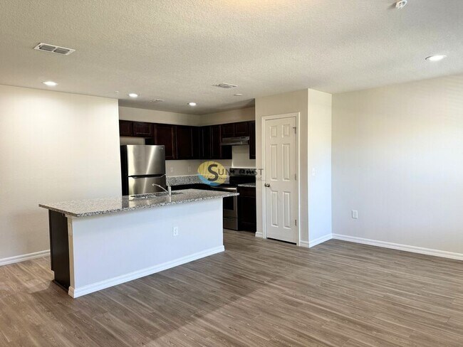 Foto del edificio - 7632 Mailes Ct