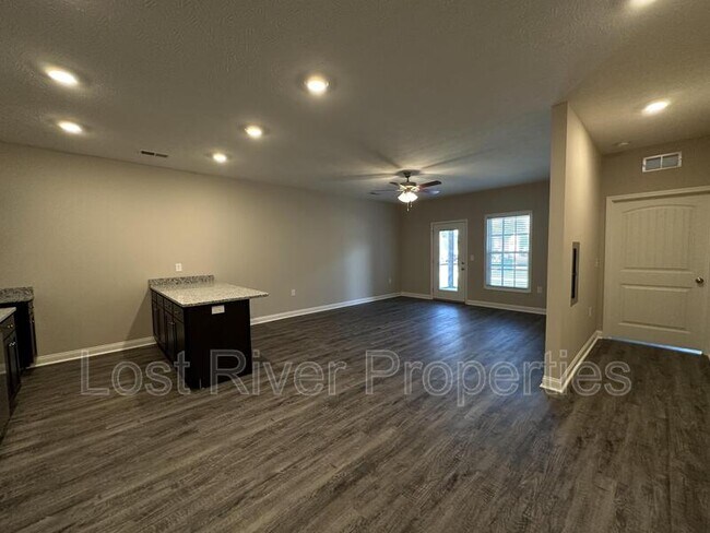 Building Photo - 4563 Wal Valley Way