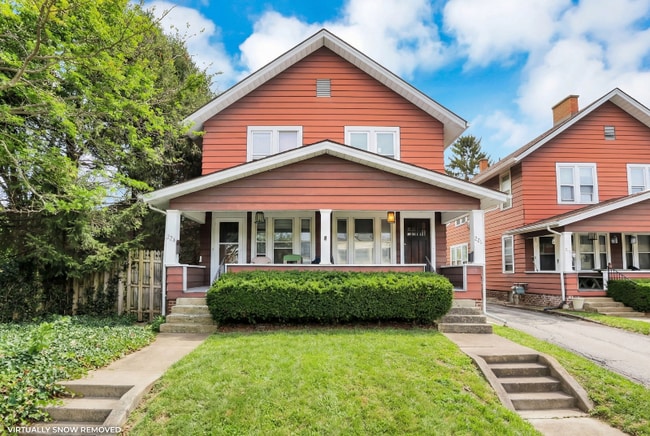 Building Photo - 221-223-223 S State St