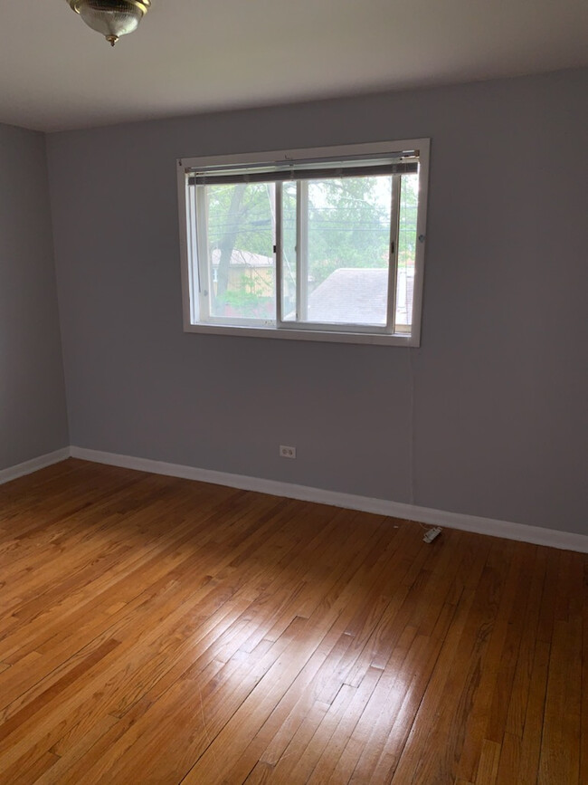 Building Photo - 14249 Cottage Grove Ave