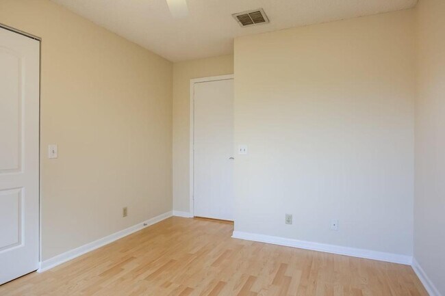 Foto del edificio - 9358 Arborwood Cir