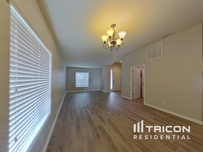 Building Photo - 1132 Hill Flower Dr