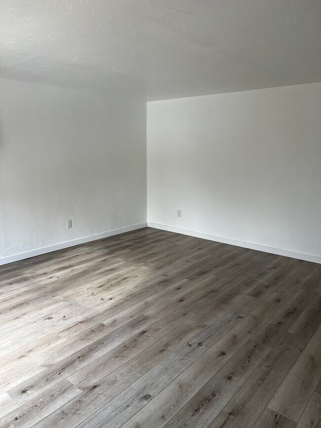Foto del edificio - 6099 WI-42