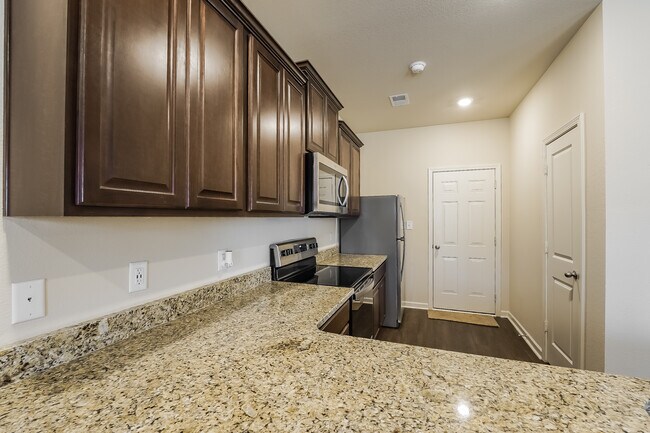 Foto del edificio - 504 Clover Cir