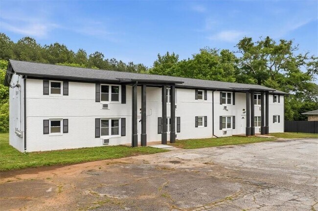 Foto del edificio - 608 N College Dr