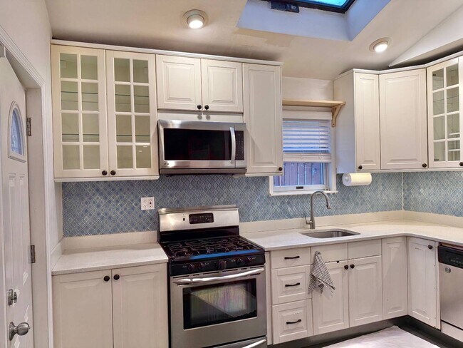 Foto del edificio - 207-03 34th Ave