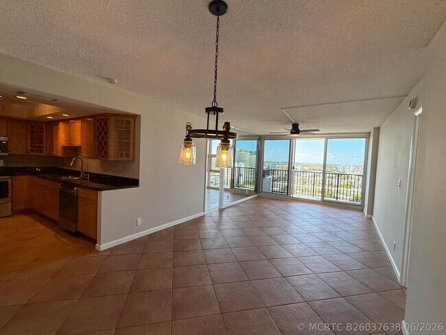 Foto del edificio - 531 N Ocean Blvd