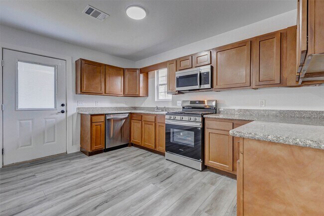 Foto del edificio - 8505 Denby St