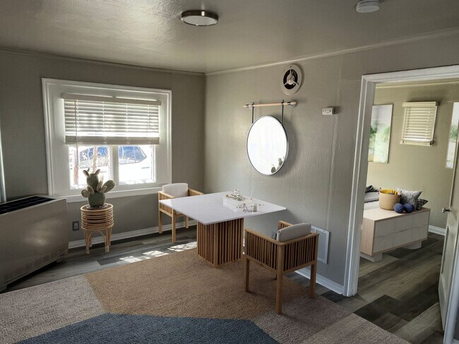 Foto del edificio - 1 Bed, 1 Bath Home for Rent